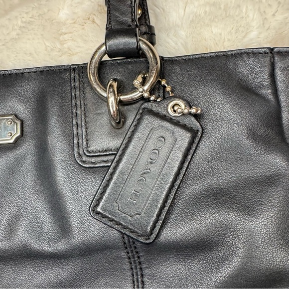 COACH Gallery Black Smooth Leather East West Tote Bag F19252 - Picture 5 of 9